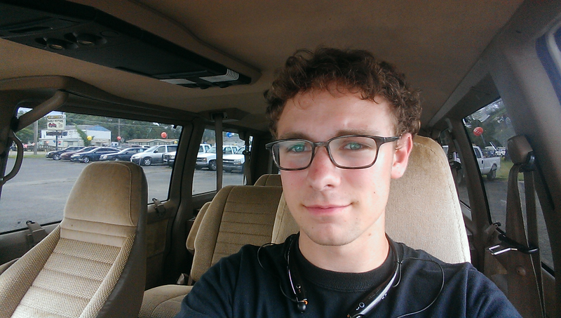 Illustration for article titled The GMC Safari is the most fun I've had in a van with my clothes on
